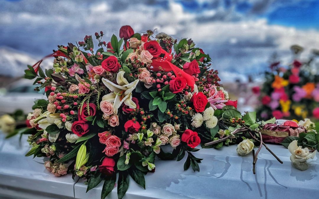 Why Choose Rositas Flowers for Funeral Arrangements in San Diego